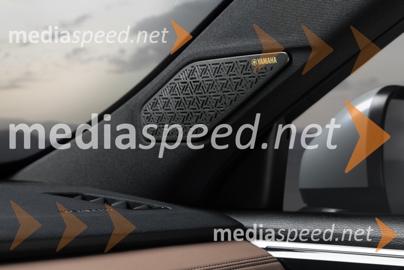 Mitsubishi Motors Europe premierno predstavlja svojo zastavonošo - novega Outlander PHEV-a