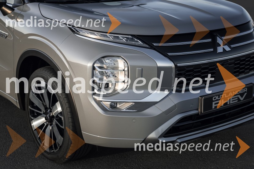 Mitsubishi Motors Europe premierno predstavlja svojo zastavonošo - novega Outlander PHEV-a