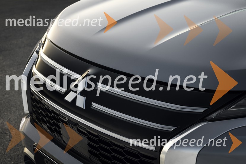 Mitsubishi Motors Europe premierno predstavlja svojo zastavonošo - novega Outlander PHEV-a