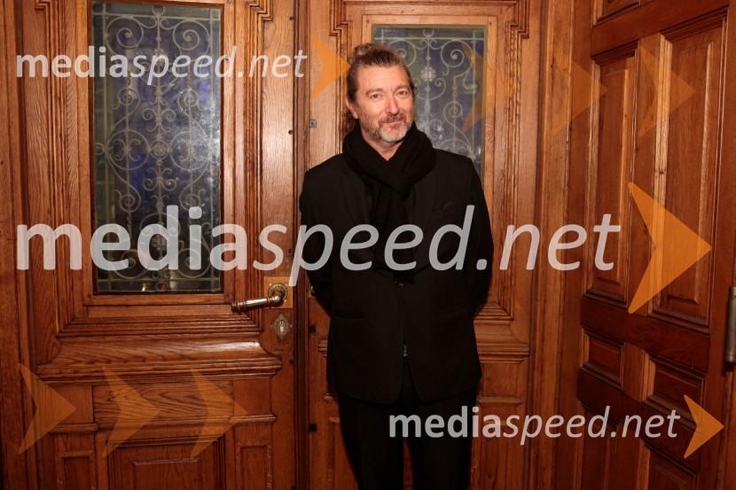  Renato Zanella, baletni plesalec, koreograf in režiserPremiera komične opere Falstaff v SNG Opera in balet Ljubljana