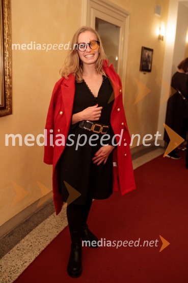  Maja Bobnar Majči, voditeljicaPremiera komične opere Falstaff v SNG Opera in balet Ljubljana