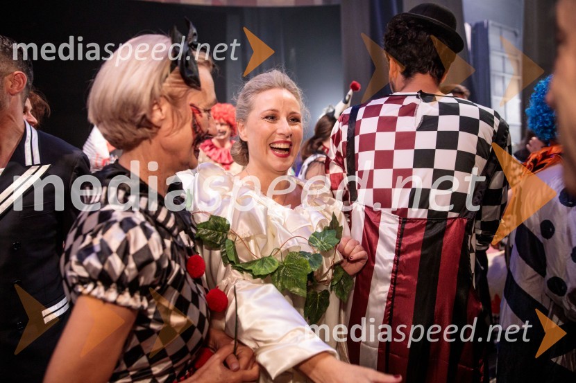  Martina  Zadro, operna pevkaPremiera komične opere Falstaff v SNG Opera in balet Ljubljana