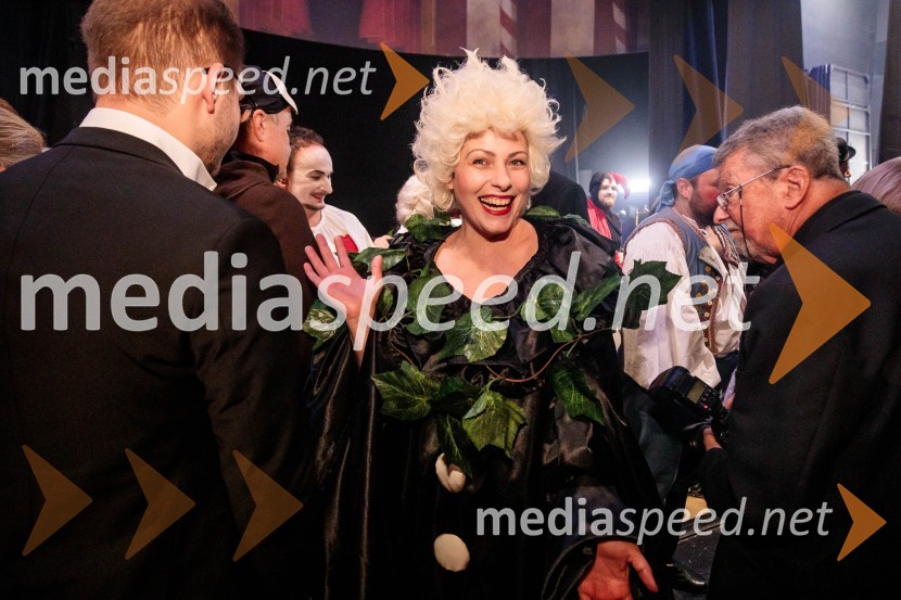  Nuška Drašček, pevkaPremiera komične opere Falstaff v SNG Opera in balet Ljubljana