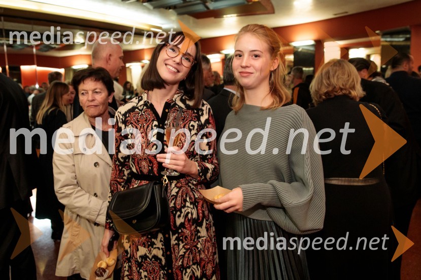  Eva Arh, flavtistka;  ... Premiera komične opere Falstaff v SNG Opera in balet Ljubljana