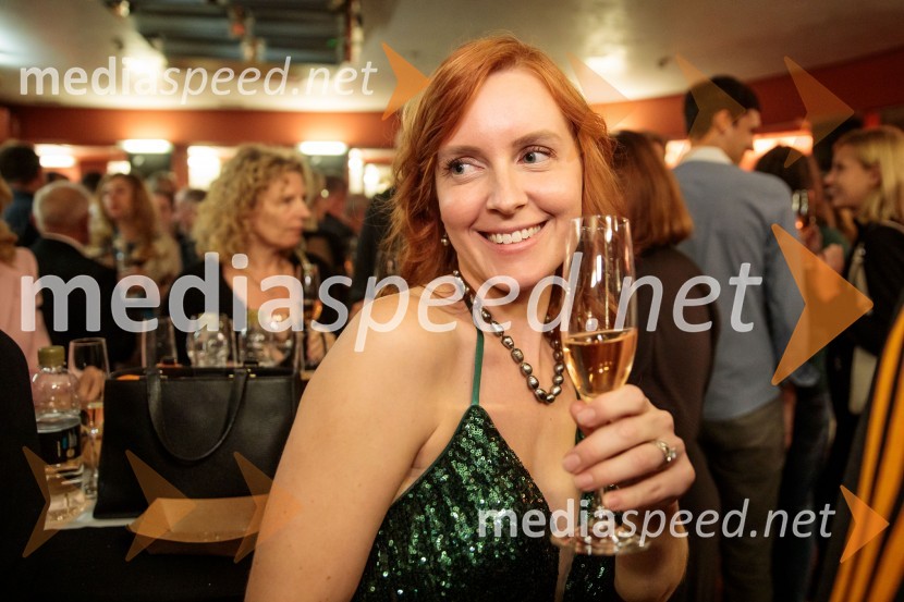  Sara  Bergman Recek, zobozdravnica, paradontologinjaPremiera komične opere Falstaff v SNG Opera in balet Ljubljana