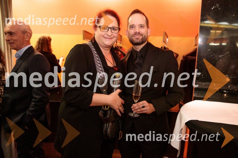  Anjana Pavlič, kustosinja;  Jaro Ješe, scenografPremiera komične opere Falstaff v SNG Opera in balet Ljubljana