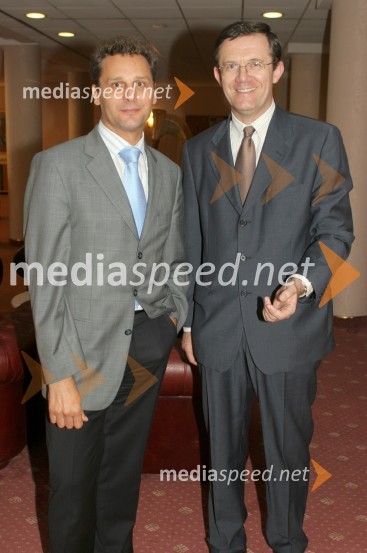 Danilo Rošker, direktor SNG Maribor in Zoran Medved, novinarHotel Habakuk 7. obletnica