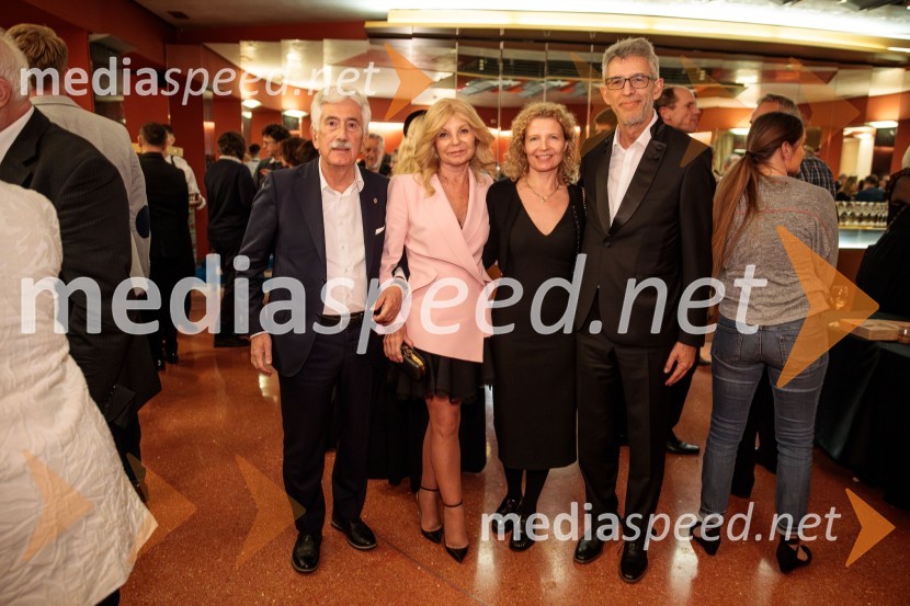  Rajko Kotnik, bivši poslovni direktor Cankarjevega doma, dosedanji predsednik Lions kluba Ljubljana Rožnik;  Darja Kuhar Kotnik, soustanoviteljica in podpredsednica Društva za zdravje naroda; mag. Tadeja Kuhar, predstavnica Državne revizijske komisije za odnose z javnostmi;  Andrej  Kren, direktor PC BrdoPremiera komične opere Falstaff v SNG Opera in balet Ljubljana