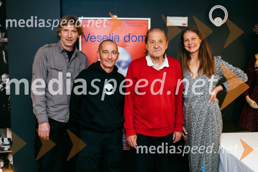  Dejan Spasić, režiser;  Dušan Teropšič;  ... ;  Barbara Drmota, kostumografkaVeselja dom, premiera komedije v SLG Celje