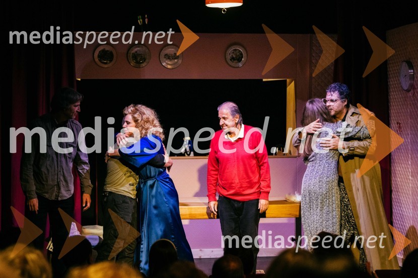  Manca  Ogorevc, igralka;  Emil  Filipčič, avtor besedila;  Barbara Drmota, kostumografka;  Tarek Rashid, igralecVeselja dom, premiera komedije v SLG Celje