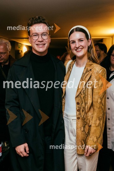  Žan Brelih Hatunić, igralec;  Lucija Harum, igralka, pevkaVeselja dom, premiera komedije v SLG Celje