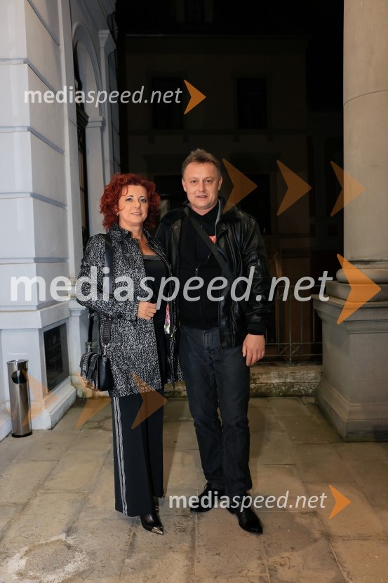  Sabina Podkrižnik, namestnica direktorice Področja prodaje in razvoja, Pošta Slovenije;  Peter Srpčič, direktor, Mestno gledališče PtujRadost, premiera drame, Mestno gledališče Ptuj