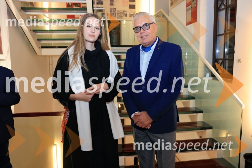  ... ;  Andrej Gabrovec - Gaberi, kiparRadost, premiera drame, Mestno gledališče Ptuj