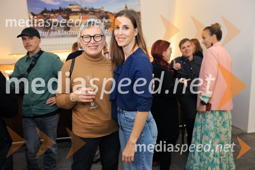  ... ;  Nina Rakovec, igralka, pevkaRadost, premiera drame, Mestno gledališče Ptuj