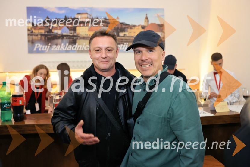  Peter Srpčič, direktor, Mestno gledališče Ptuj;  Nejc Gazvoda, filmski režiser in pisateljRadost, premiera drame, Mestno gledališče Ptuj