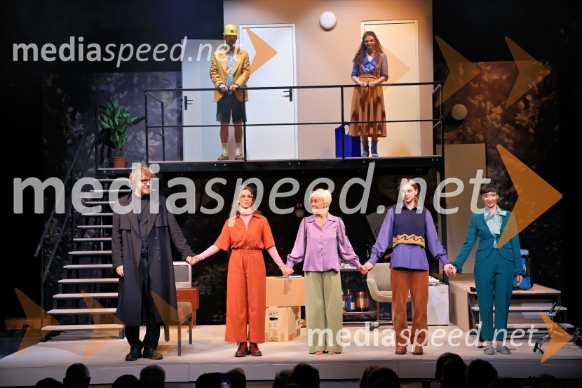  Matej   Puc, igralec;  Nina Rakovec, igralka, pevka;  Mirjam Korbar, igralka;  Klara Kuk, igralka, manekenka;  Mojca Funkl, igralkaRadost, premiera drame, Mestno gledališče Ptuj