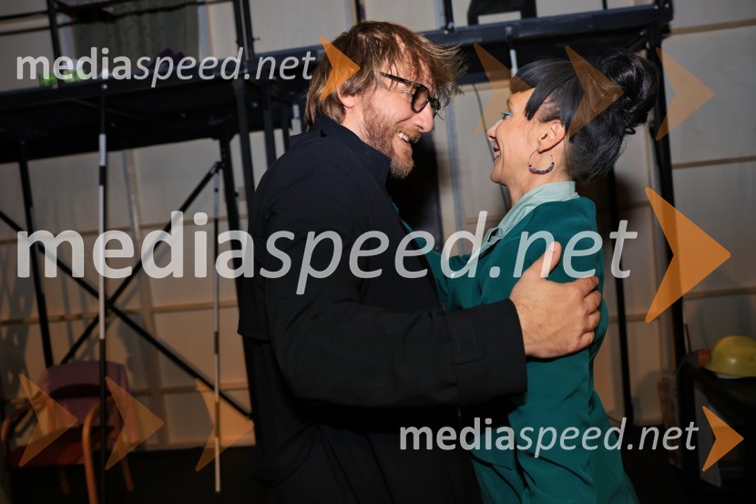  Matej Puc, igralec;  Mojca Funkl, igralkaRadost, premiera drame, Mestno gledališče Ptuj