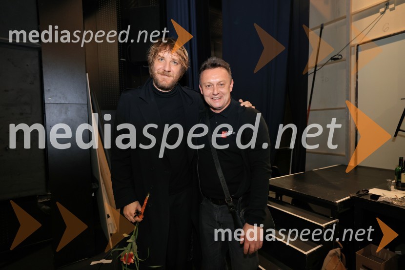  Matej   Puc, igralec;  Peter Srpčič, direktor, Mestno gledališče PtujRadost, premiera drame, Mestno gledališče Ptuj