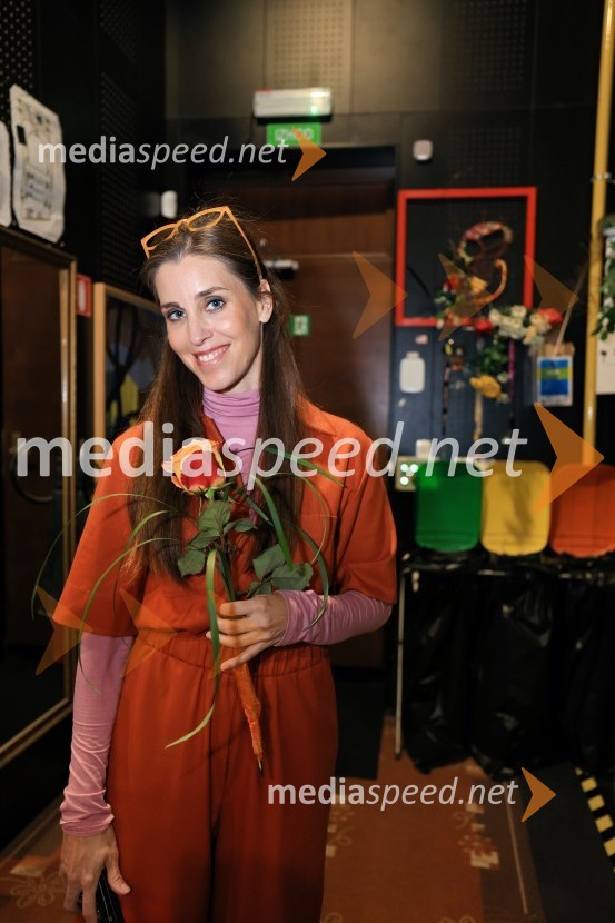  Nina Rakovec, igralka, pevkaRadost, premiera drame, Mestno gledališče Ptuj