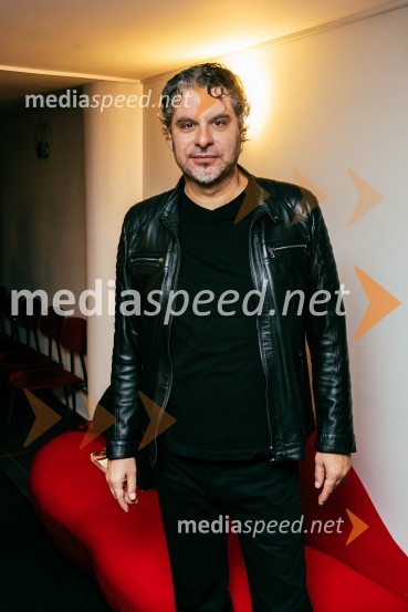  Tarek Rashid, igralecVeselja dom, premiera komedije v SLG Celje