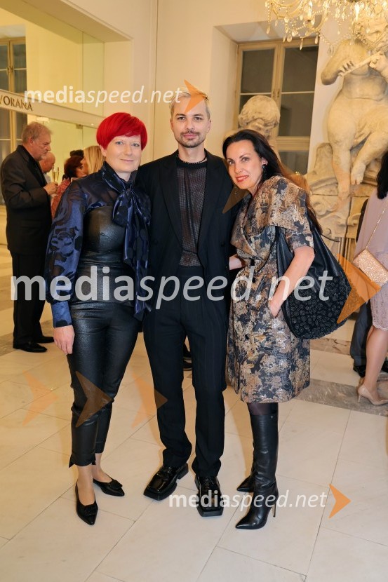  Valerija Grubelnik, Cvetličarna Grubelnik;  David Hojnik, modni oblikovalec DH fashion;  Tijana Orešič Barač, dr. med. specialistka dermatologijeLucia di Lammermoor, premiera opere v SNG Maribor