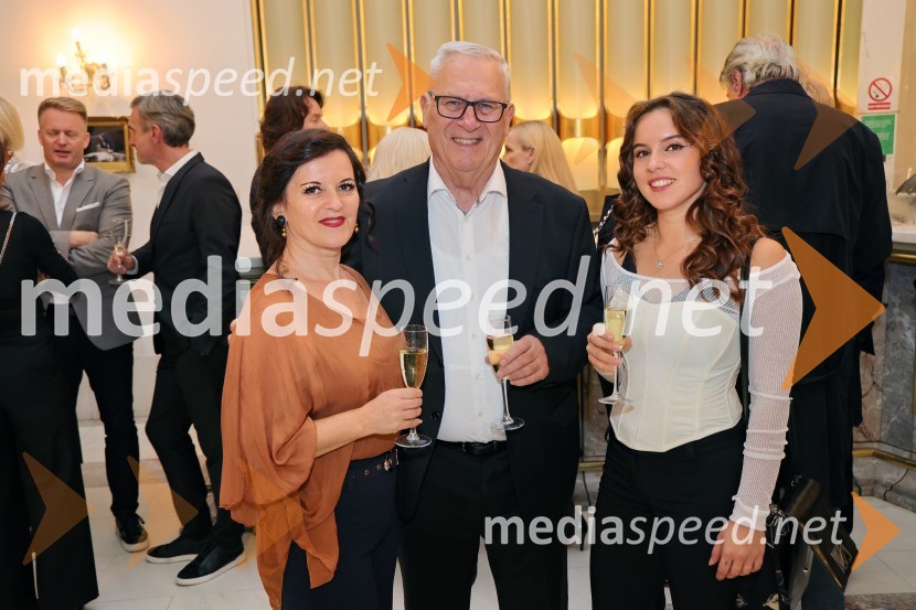  Irena Ferk, operna pevka;  ... ;  ... Lucia di Lammermoor, premiera opere v SNG Maribor