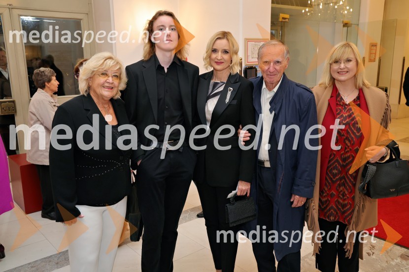  ... ;  ... ;  Mojca  Šetinc Pašek, poslanka Gibanje Svoboda;  ... ;  ... Lucia di Lammermoor, premiera opere v SNG Maribor