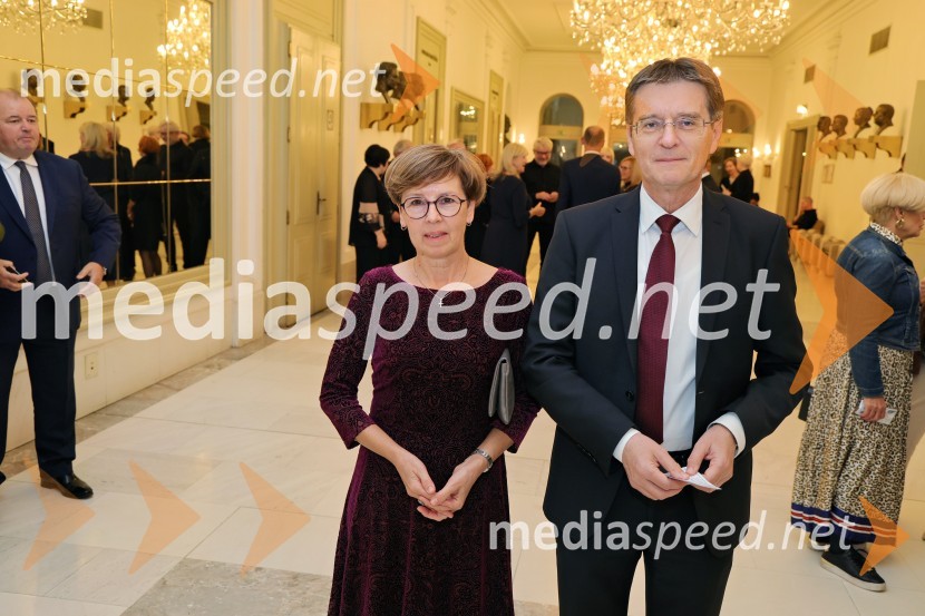  ... ; prof. dr. Zdravko Kačič, rektor Univerze v MariboruLucia di Lammermoor, premiera opere v SNG Maribor