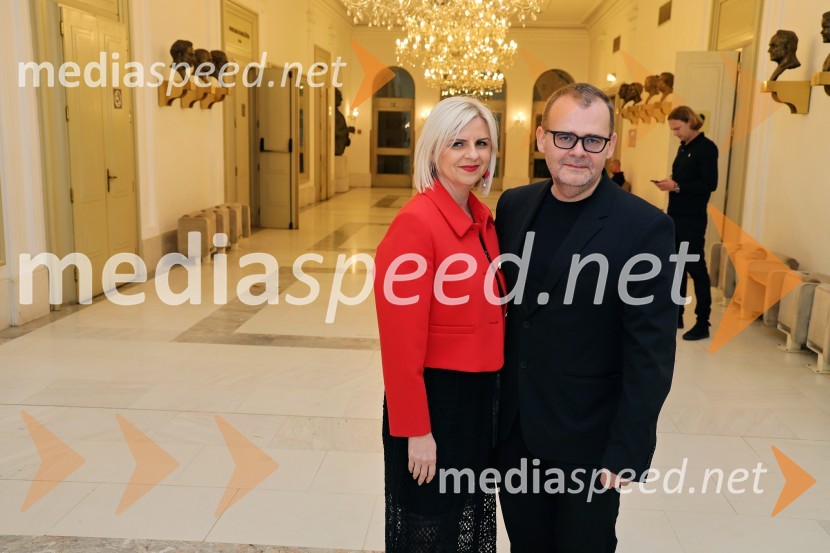  Darja Čižek, marketing, SNG Maribor;  Alan Kavčič, predstavnik za odnose z javnostmi SNG MariborLucia di Lammermoor, premiera opere v SNG Maribor