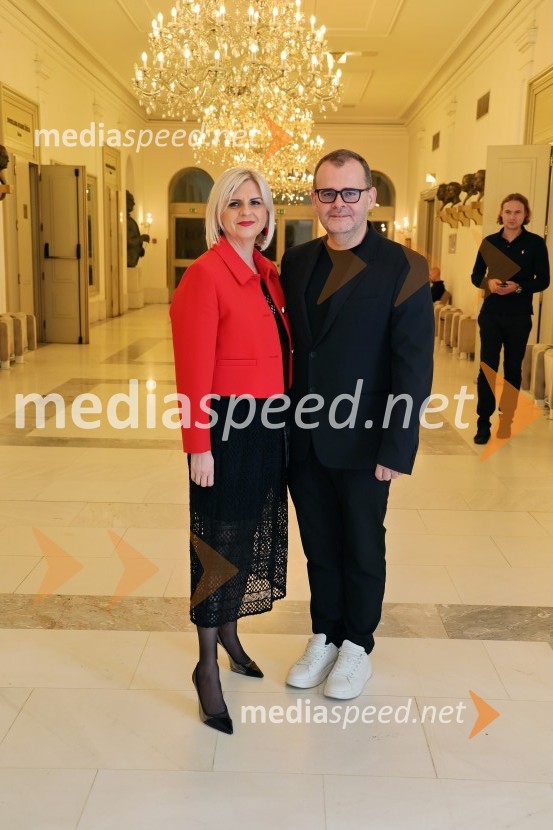  Darja Čižek, marketing, SNG Maribor;  Alan Kavčič, predstavnik za odnose z javnostmi SNG MariborLucia di Lammermoor, premiera opere v SNG Maribor