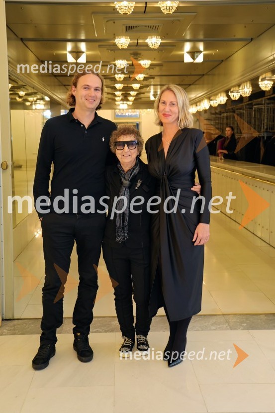  ... ;  Dragica Petrovič, režiserka in producentka;  Mateja Kožuh, producentka in joga učiteljica MS7Lucia di Lammermoor, premiera opere v SNG Maribor