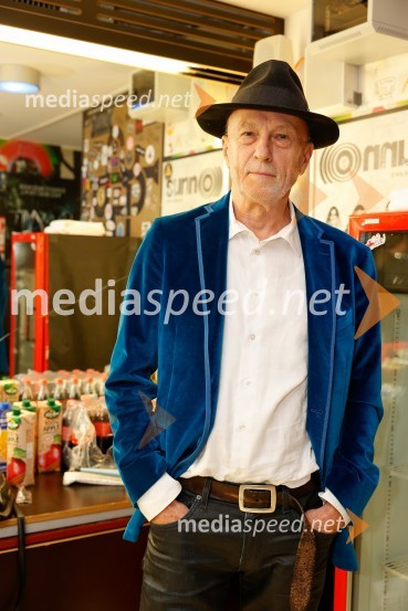  Vlado Kreslin, glasbenikKoncert ob 35-letnici skupine Orlek