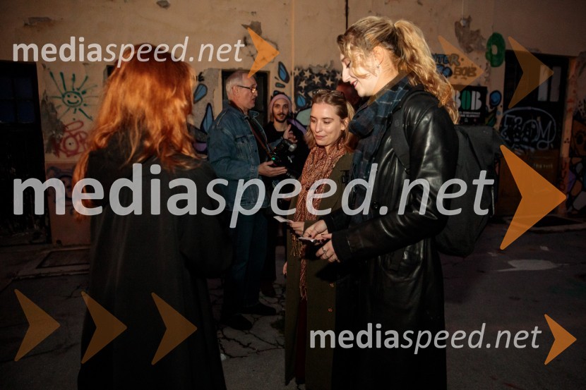 Kje mi živimo, premiera avtorske predstave, SMG Ljubljana