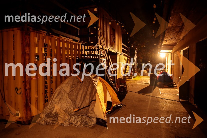 Kje mi živimo, premiera avtorske predstave, SMG Ljubljana