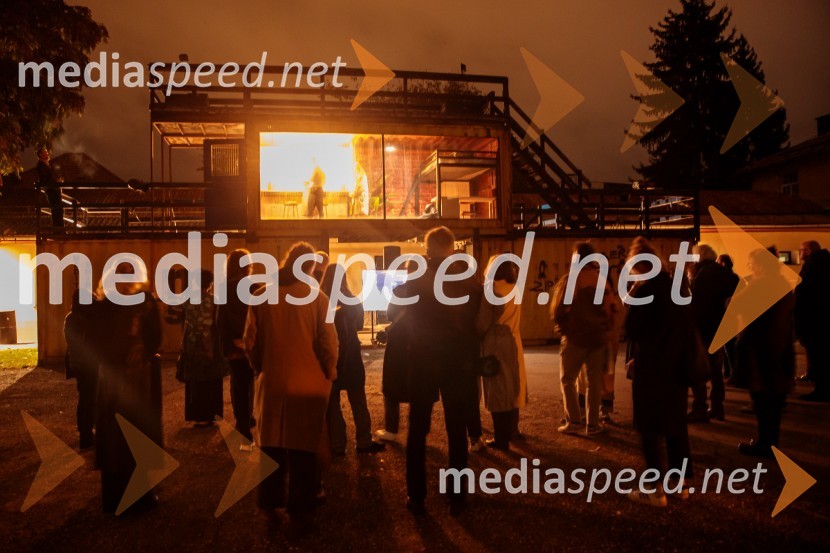 Kje mi živimo, premiera avtorske predstave, SMG Ljubljana