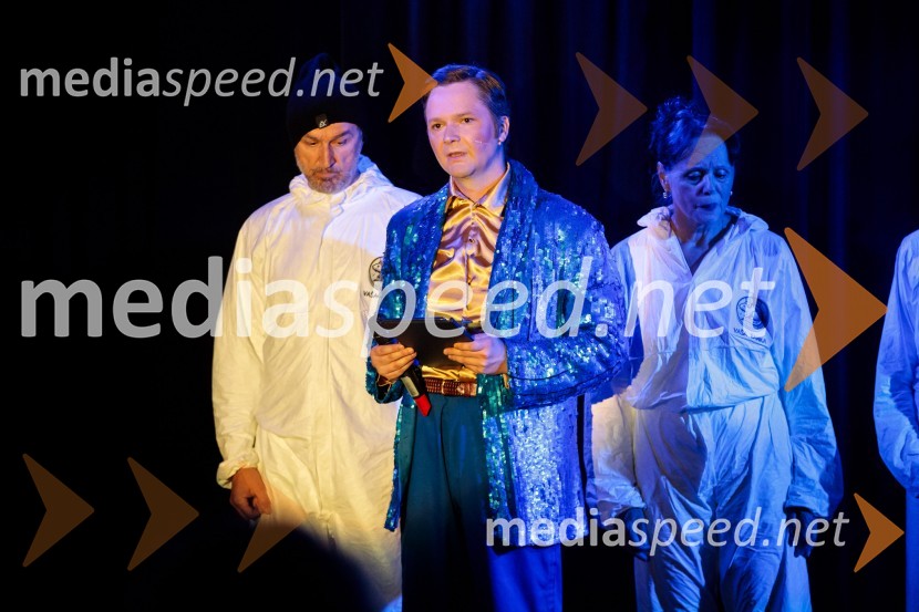  Ivan Peternelj, igralec;  Stane Tomazin, igralec;  Draga Potočnjak, igralka in pisateljicaKje mi živimo, premiera avtorske predstave, SMG Ljubljana