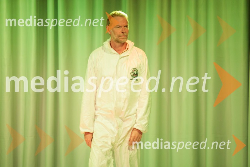  Matija  Vastl, igralecKje mi živimo, premiera avtorske predstave, SMG Ljubljana