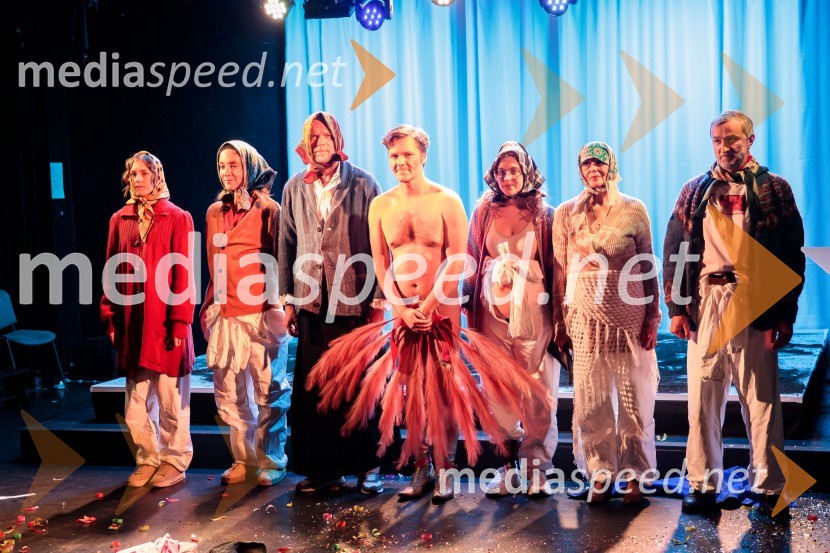  Anja Novak, igralka;  Daša Doberšek, igralka;  Matija  Vastl, igralec;  Stane Tomazin, igralec;  Suzana Krevh, igralka;  Draga Potočnjak, igralka in pisateljica;  Ivan Peternelj, igralecKje mi živimo, premiera avtorske predstave, SMG Ljubljana