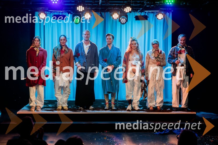  Anja Novak, igralka;  Daša Doberšek, igralka;  Matija  Vastl, igralec;  Stane Tomazin, igralec;  Suzana Krevh, igralka;  Draga Potočnjak, igralka in pisateljica;  Ivan Peternelj, igralecKje mi živimo, premiera avtorske predstave, SMG Ljubljana