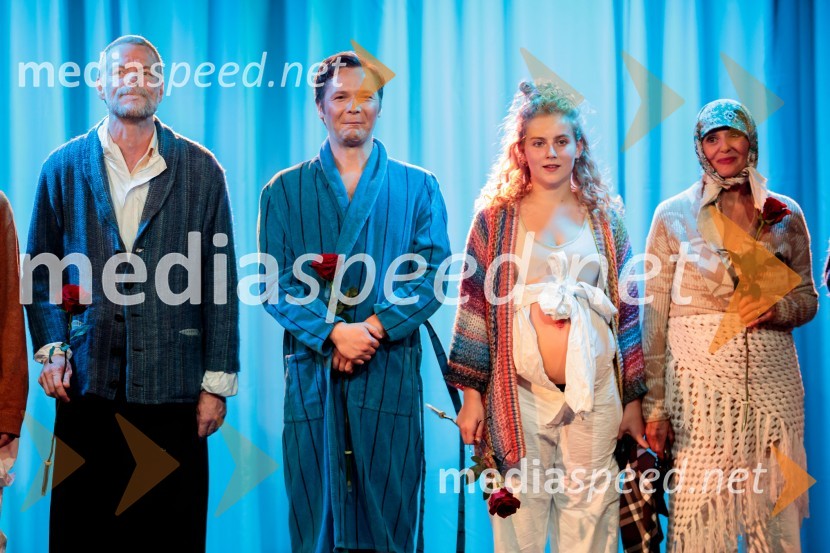  Matija  Vastl, igralec;  Stane Tomazin, igralec;  Suzana Krevh, igralka;  Draga Potočnjak, igralka in pisateljicaKje mi živimo, premiera avtorske predstave, SMG Ljubljana