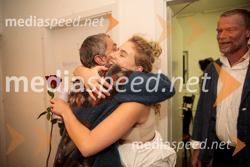  Ivan Peternelj, igralec;  Suzana Krevh, igralka;  Matija  Vastl, igralecKje mi živimo, premiera avtorske predstave, SMG Ljubljana