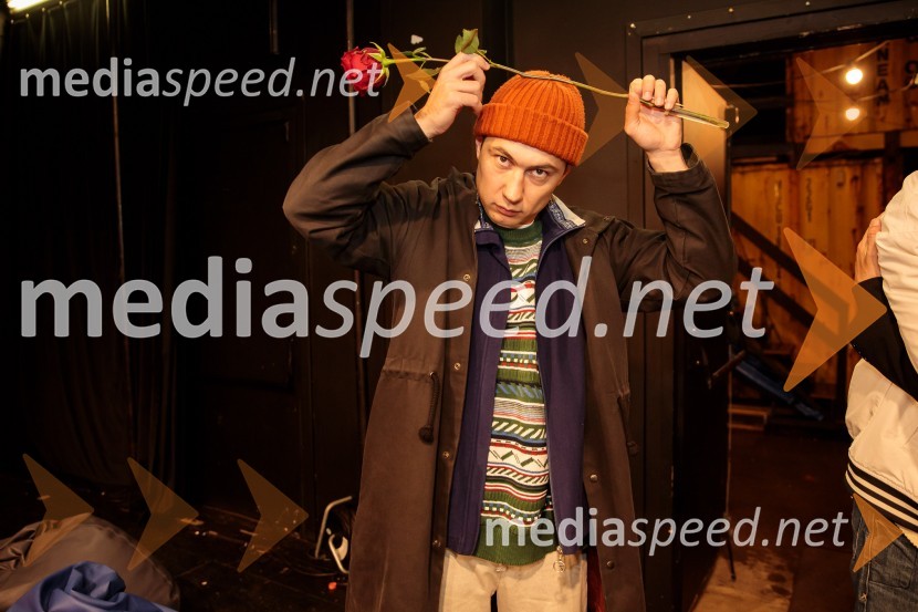  Dan Pikalo, scenografKje mi živimo, premiera avtorske predstave, SMG Ljubljana