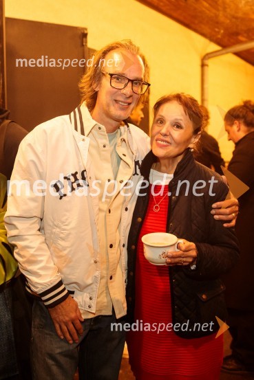  ... ;  Draga Potočnjak, igralka in pisateljicaKje mi živimo, premiera avtorske predstave, SMG Ljubljana