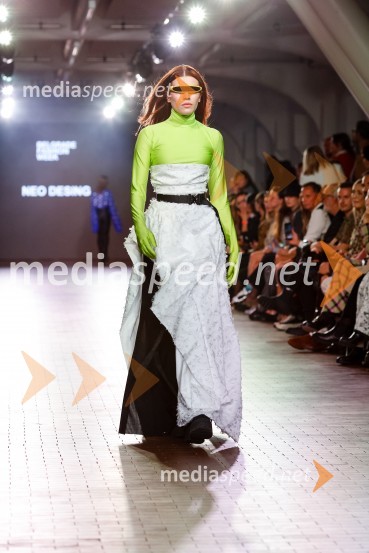  Karo Drake, manekenkaDevet modnih revij, ki so navdušile obiskovalce na prvem dnevu LJFW