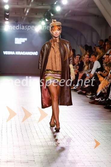  Nina Barbara GorenjakDevet modnih revij, ki so navdušile obiskovalce na prvem dnevu LJFW