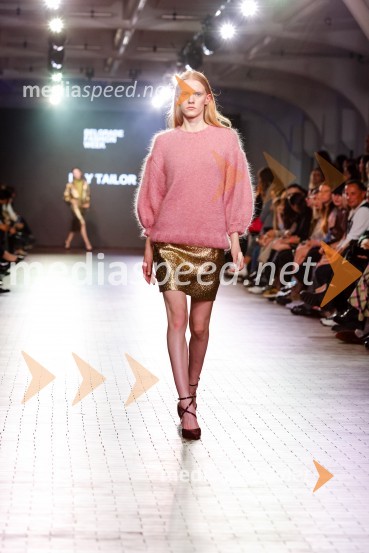  Pia Novak, manekenkaDevet modnih revij, ki so navdušile obiskovalce na prvem dnevu LJFW