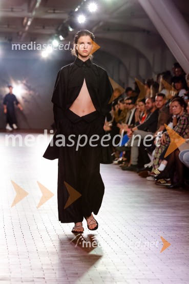  Tia Grbić, Immortal ModelsDevet modnih revij, ki so navdušile obiskovalce na prvem dnevu LJFW