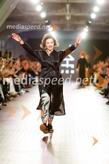  Julia Kaja Hrovat, modna oblikovalkaDevet modnih revij, ki so navdušile obiskovalce na prvem dnevu LJFW