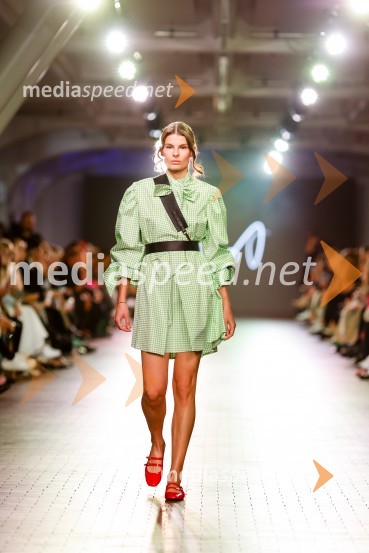  Blanka Kravos, modelDevet modnih revij, ki so navdušile obiskovalce na prvem dnevu LJFW