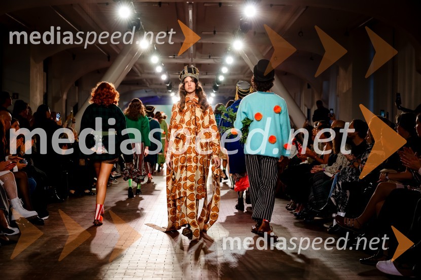  Tia Grbić, Immortal ModelsDevet modnih revij, ki so navdušile obiskovalce na prvem dnevu LJFW